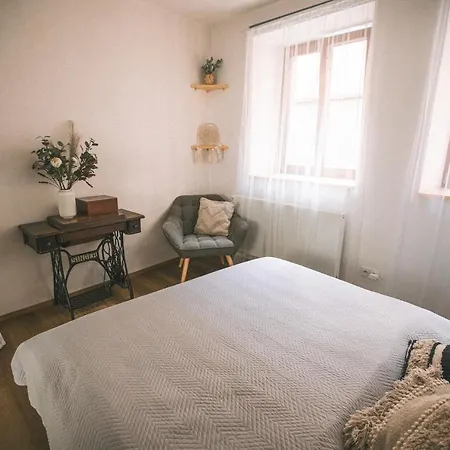 Apartman Kvartyr - V Centru Na Namesti - Citlive Zrekonstruovany
